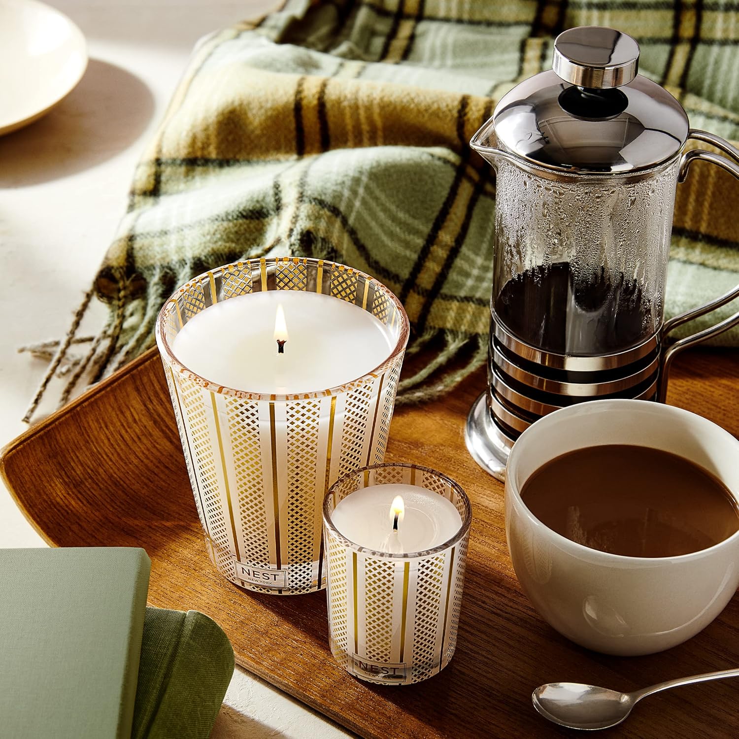 Scented Classic Candle, Holiday - 8.1 oz - Up to 60-Hour Burn Time - Reusable Glass Vessel-Toppalletfly